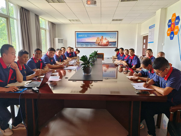 钢构公司党支部开展主题党课活动